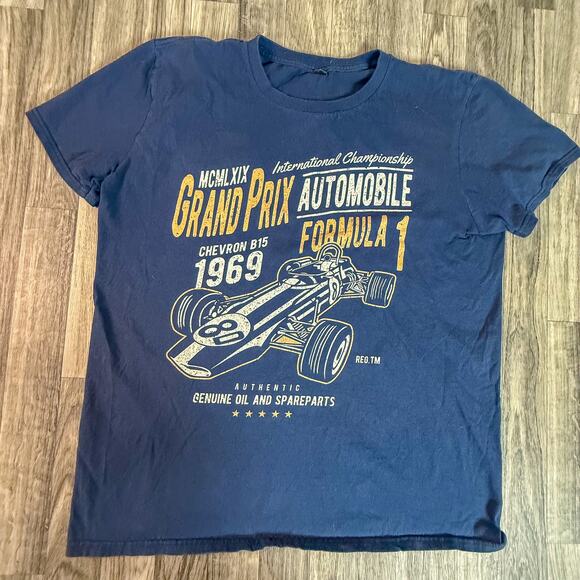 Vintage Style Grand Prix 1969 Formula 1 Chevron B15 Graphic Tee Navy T-Shirt - Picture 1 of 5